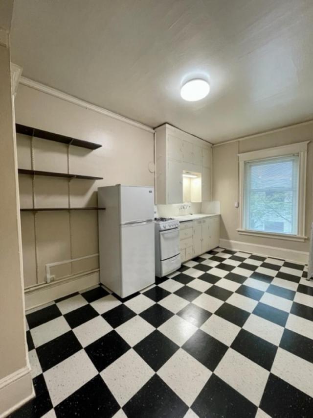 Foto del edificio - 0 bedroom in Seattle WA 98105