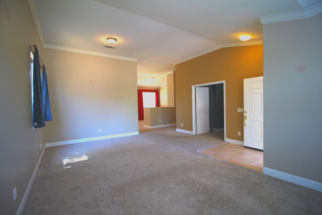 Building Photo - 2316 Reindeer Ct