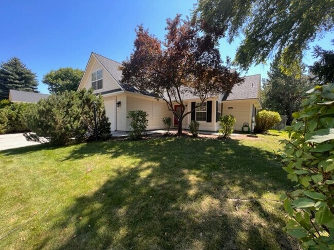 Foto del edificio - 5774 Parchment~Gorgeous Bristol Heights Ho...