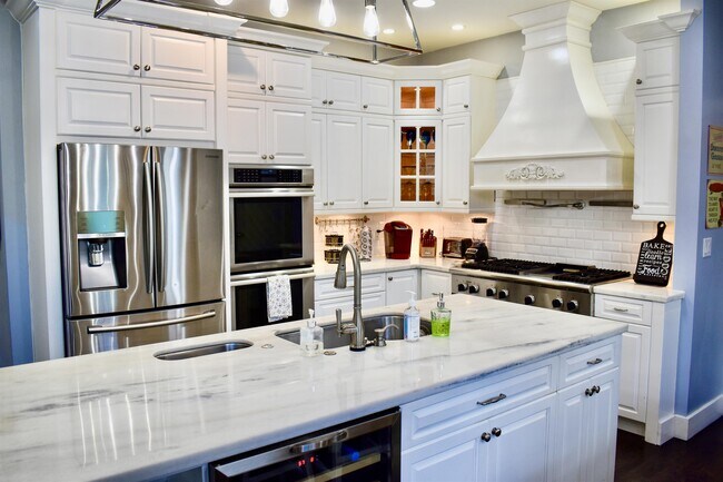 Foto del edificio - 2430 SW 130th Ave