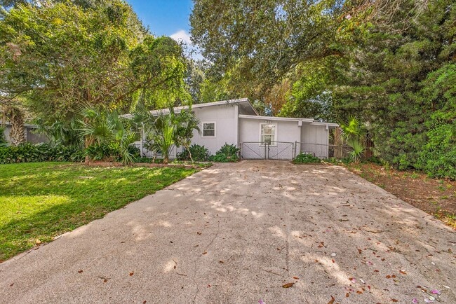 Foto del edificio - 901 S Madison Dr