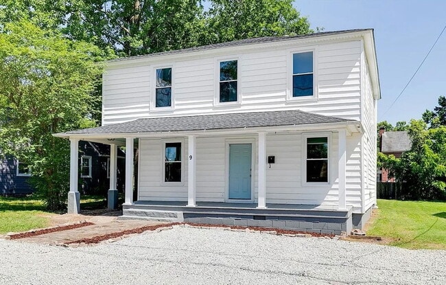 Building Photo - 9 S Fern Ave