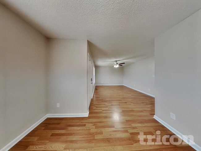 Building Photo - 4112 Zebulon Ave SW