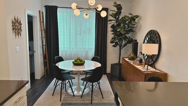 Building Photo - Charming 3BR House in Denver