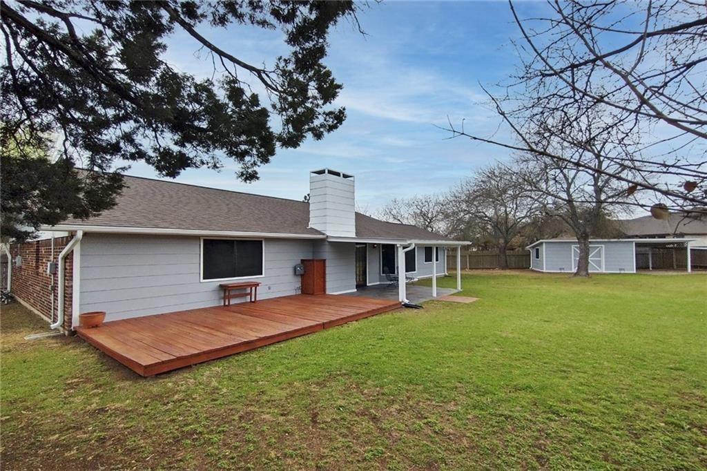 Primary Photo - 301 Parkway Dr