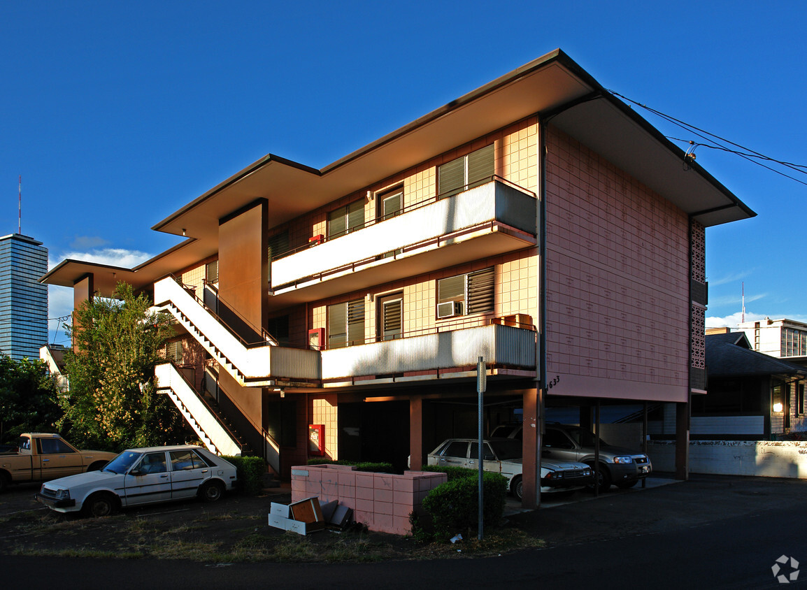 Primary Photo - 1633 Philip St