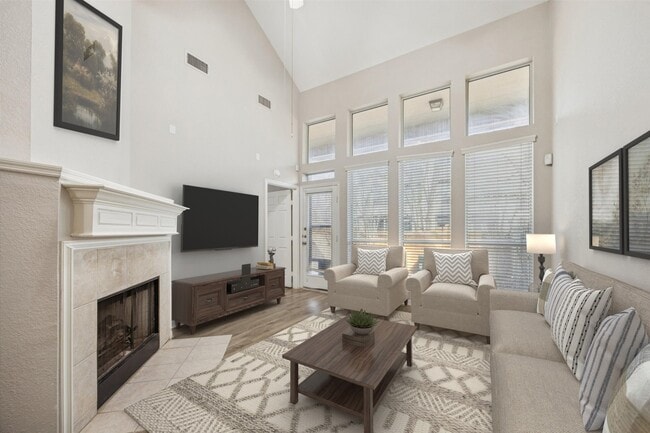 Building Photo - 10834 Bay Bridge Dr