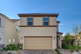 Building Photo - 10029 Luna River Ave