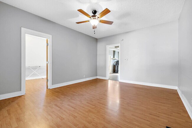 Building Photo - 773 E New York St
