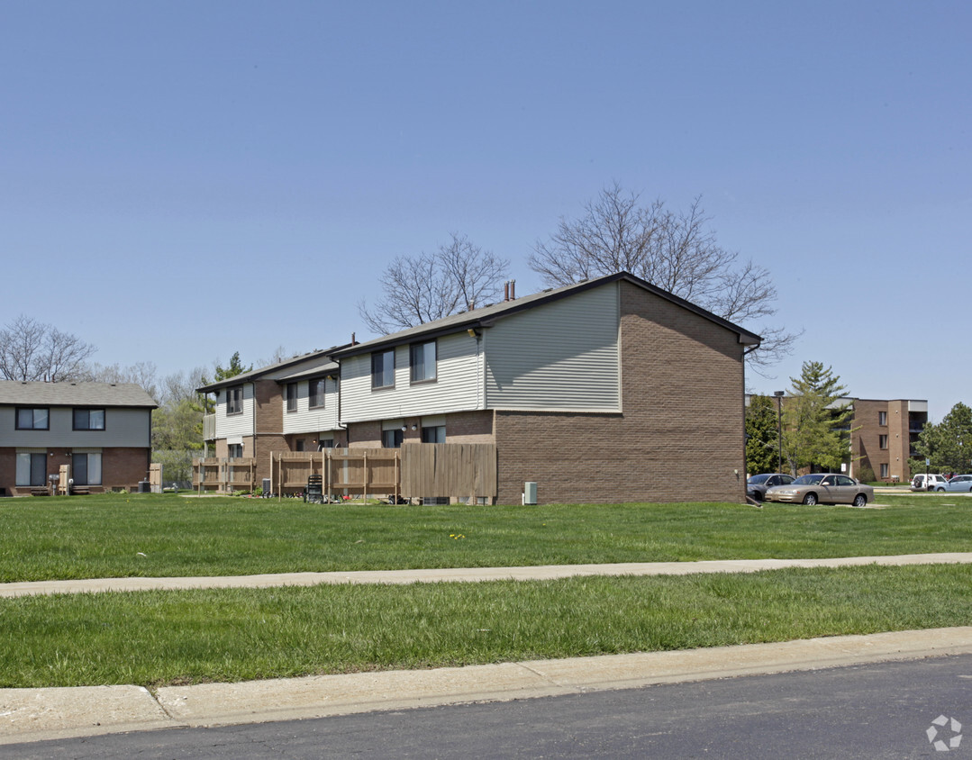 Building Photo - Waterford Meadows