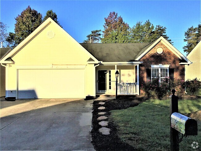 Parkside East Apartments for Rent with a Garage - Winston-Salem, NC