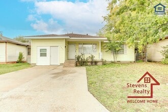 Building Photo - 1911 NW Smith Ave