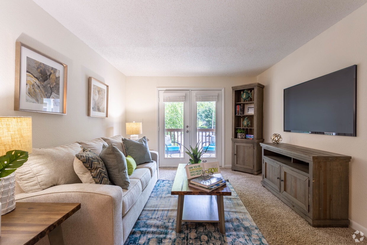 Rugby Valley Apartments 2165 W Rugby Ave College Park, GA