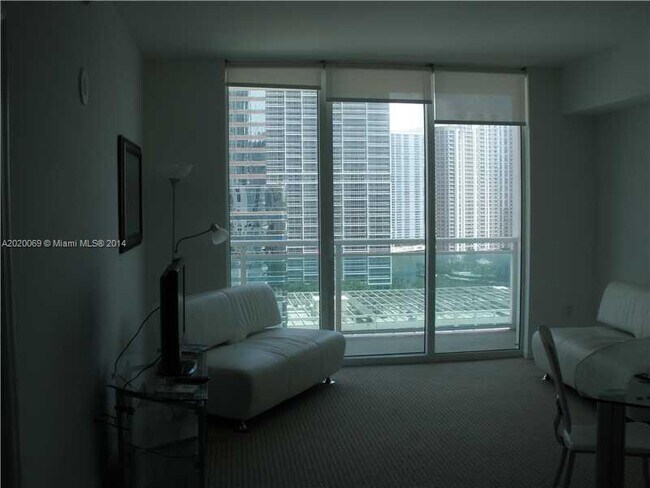 Building Photo - 950 Brickell Bay Dr