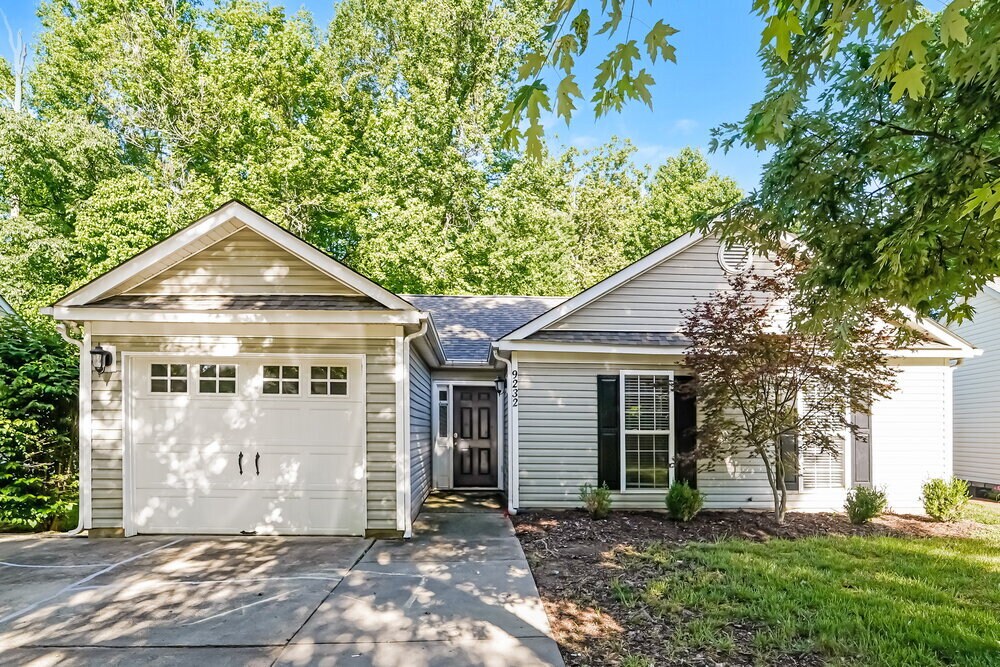 Foto principal - 9232 Kimmel Ln