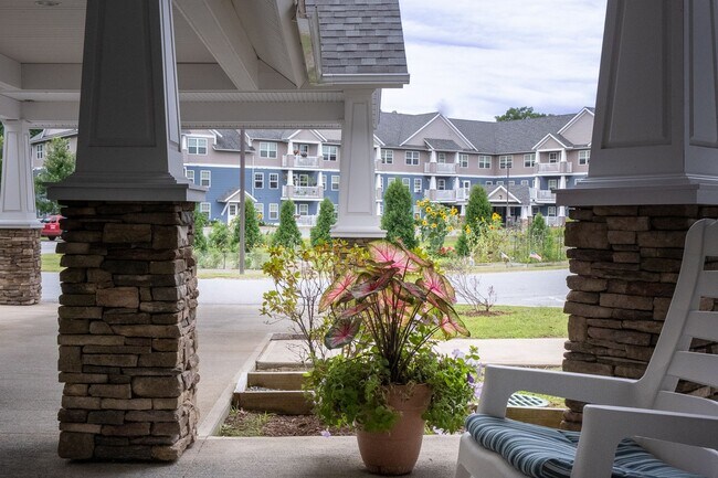 Foto del edificio - 2 bed, 2 bath independent senior living (55+ years of age) heat, hot water, & electricity include...