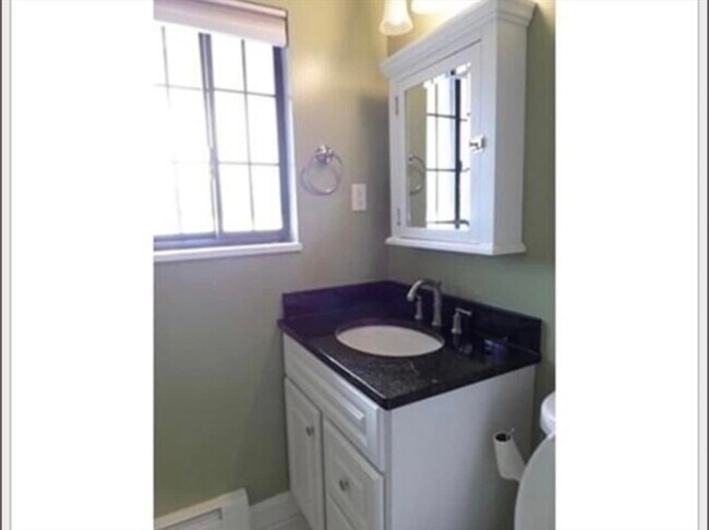 Foto del edificio - 10 Colonial Dr