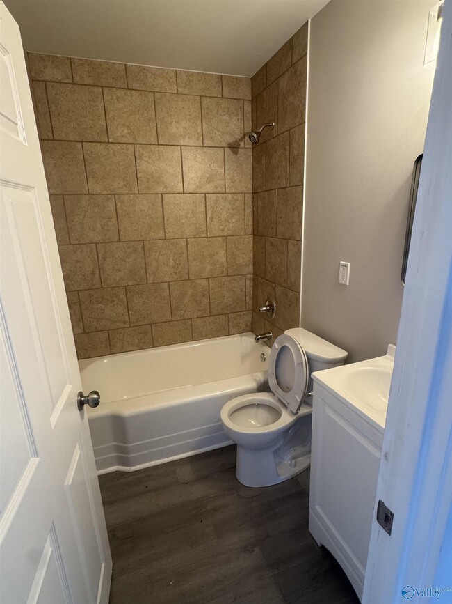 Foto del edificio - 2614 Huntsville St NW