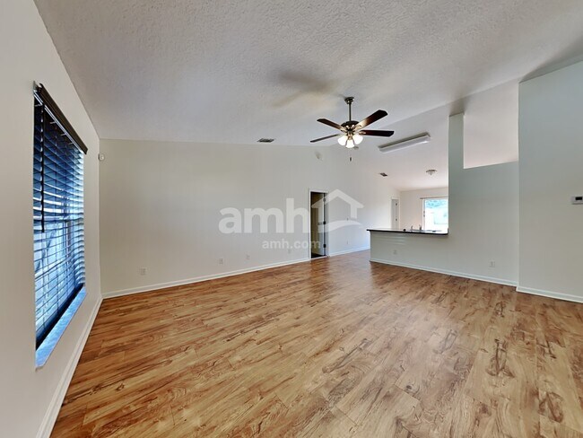 Building Photo - 4141 SW Rardin St