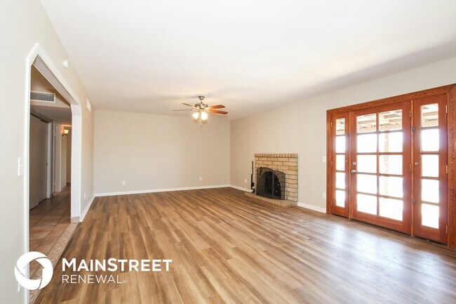 Building Photo - 18048 N 50th Ave
