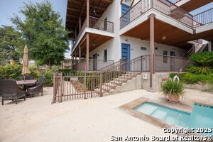 Building Photo - 1542 N Alamo St