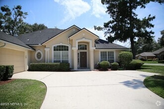 Building Photo - 209 Edgewater Branch Dr