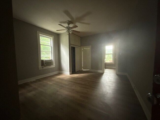 Foto del edificio - 3012 White Ave