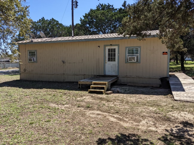 Building Photo - 142 County Rd 4366