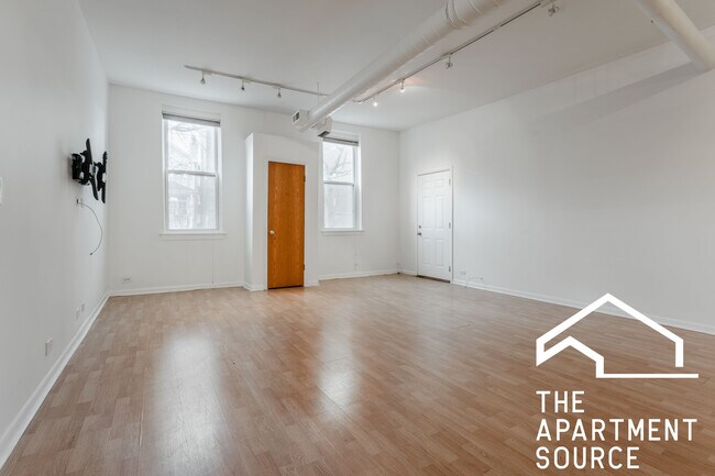 Foto del edificio - 1844 W Henderson St