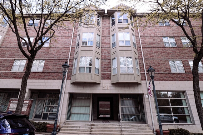 Building Photo - 57 E Hattendorf Ave