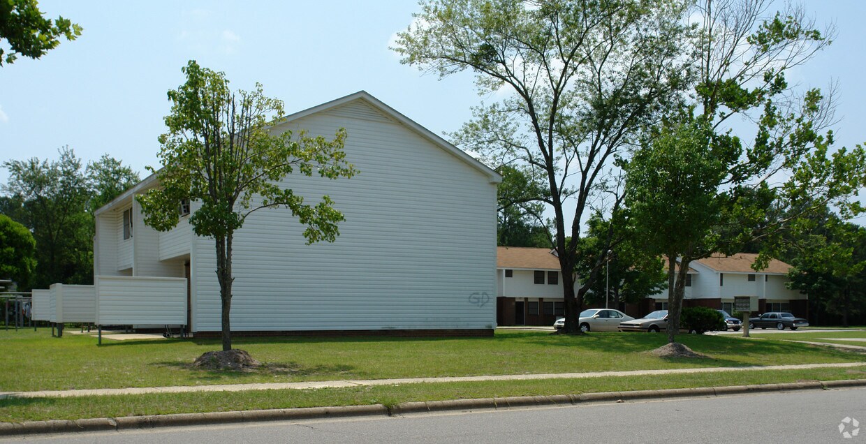 Foto del edificio - Murchison Townhouses
