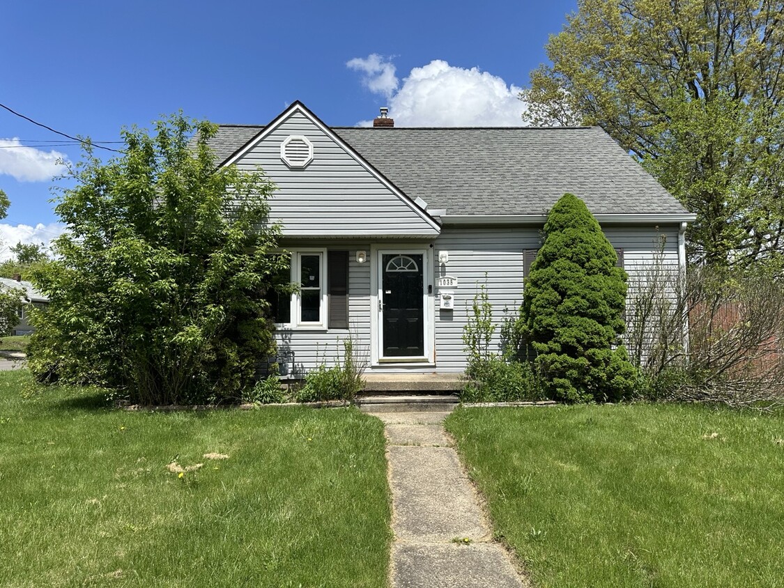 Foto principal - 1035 Ray St