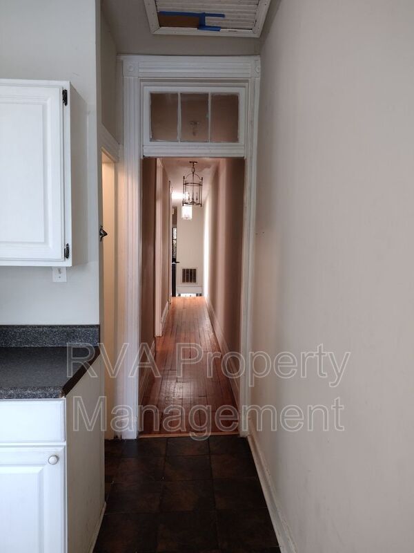 Foto del edificio - 518 W Clay St