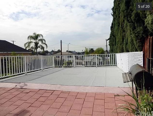 Deck - 542 N Virgil Ave