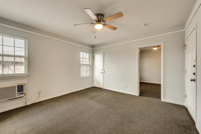 Building Photo - 1508 N Peak St