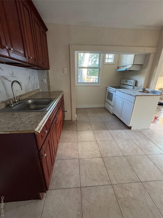 Foto del edificio - 21 Lincoln Dr