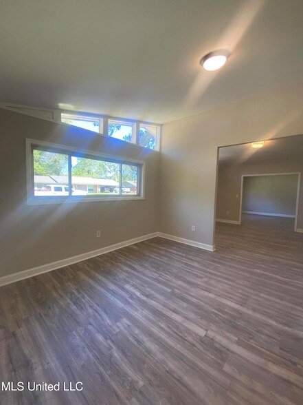 Foto del edificio - 523 Sardis St