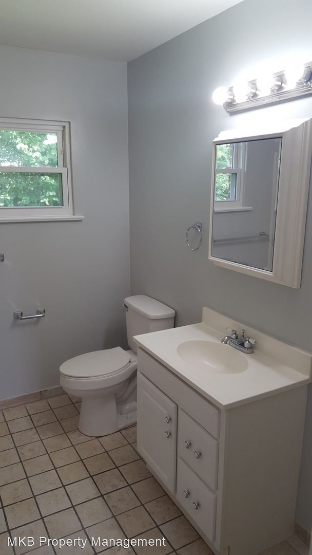 Foto del edificio - 3 br, 1.5 bath House - 132 Middleton St