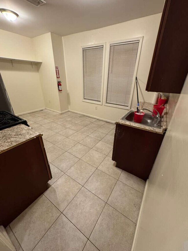 Foto del edificio - 209 21st St