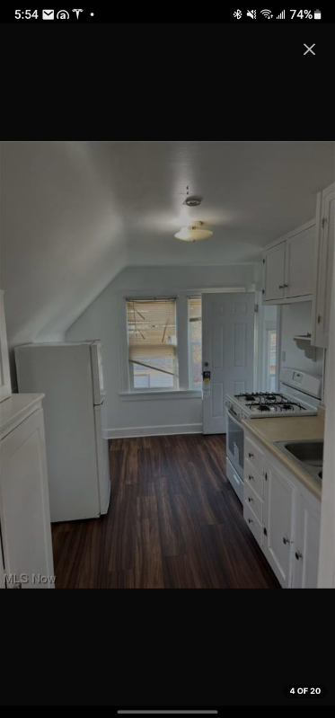 Building Photo - 3428 W 47th St