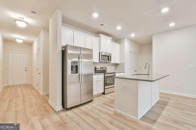 Foto del edificio - 4541 Bishops Ln