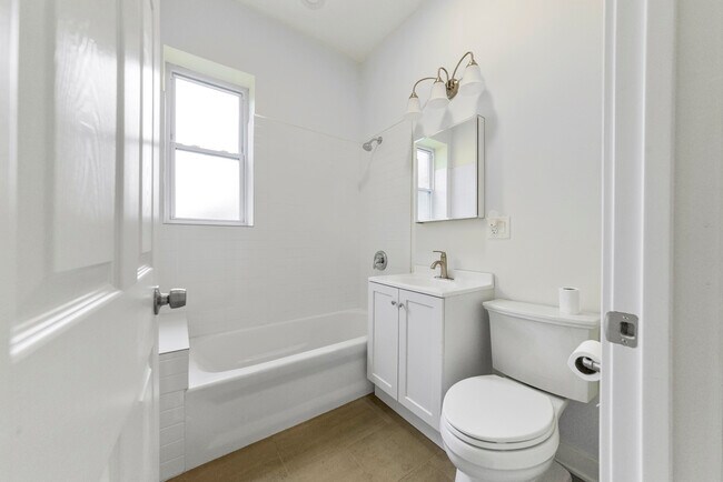 Foto del edificio - 1352 W Catalpa Ave
