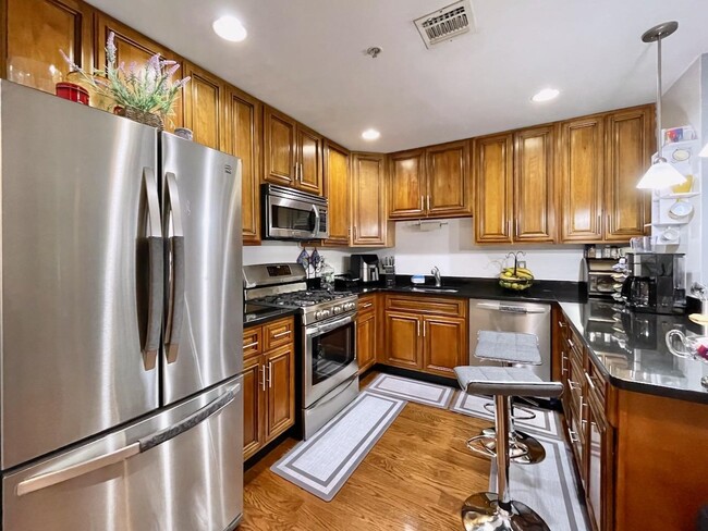 Foto del edificio - 544 28th St