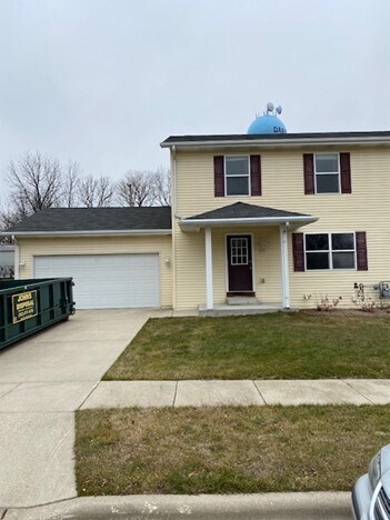 Foto principal - 258 Meadow Ln