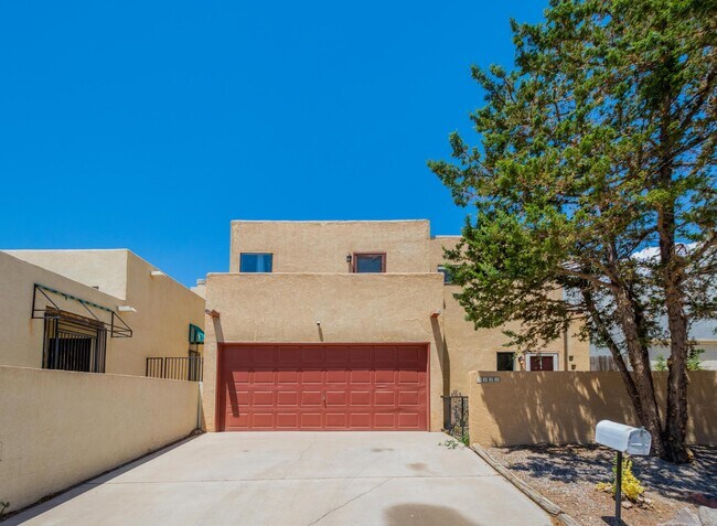 Building Photo - 9235 Osuna Pl NE