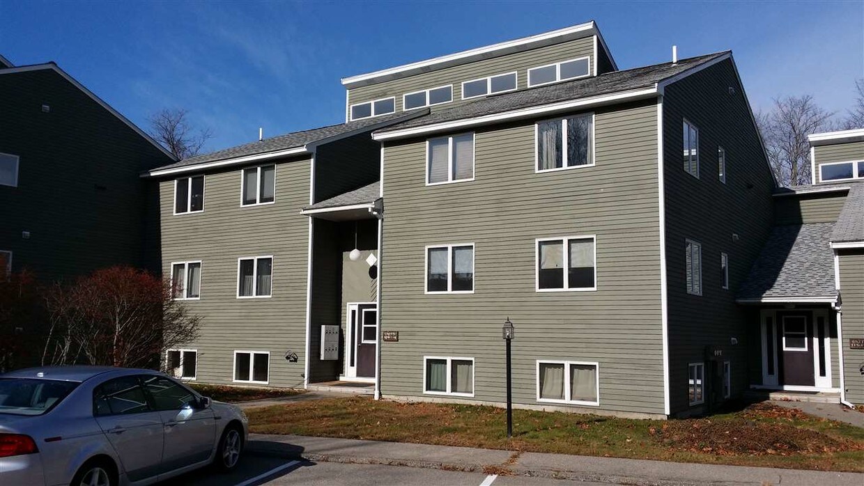 13 Back River Rd Unit 104, Dover, NH 03820 Condo for Rent in Dover
