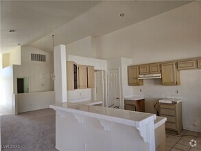 Building Photo - 668 Hitchen Post Dr