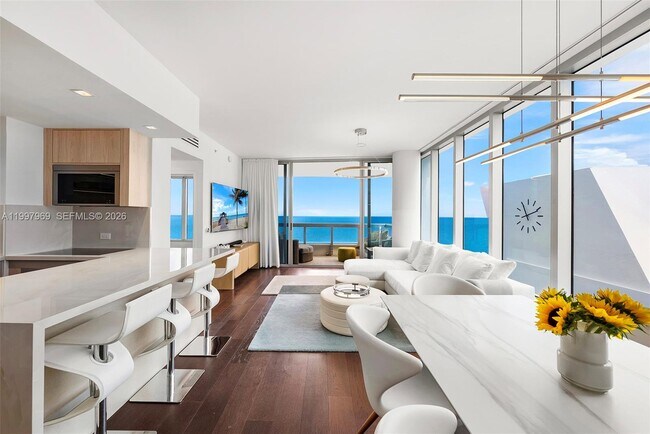 Foto del edificio - 6899 Collins Ave