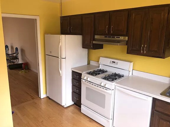 Cocina 2 - 1306 Cedar Park Rd