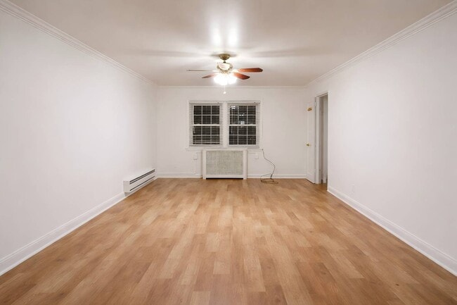 Foto del edificio - 108-52 63rd Dr